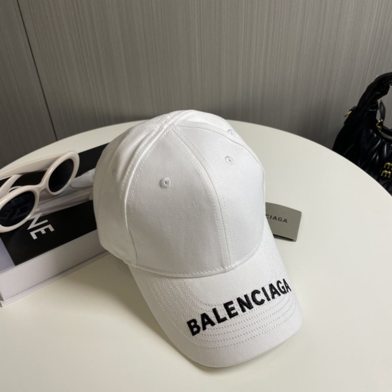 BALENCIAGA